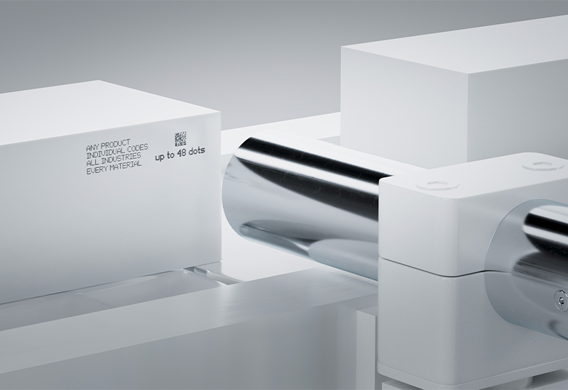 IQJET_print_head_in_operation.jpg